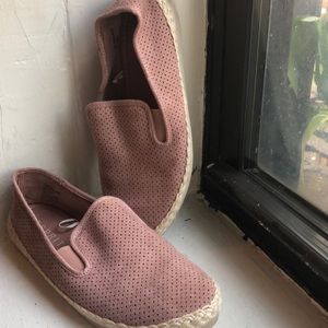 ESPRIT Slip Ons